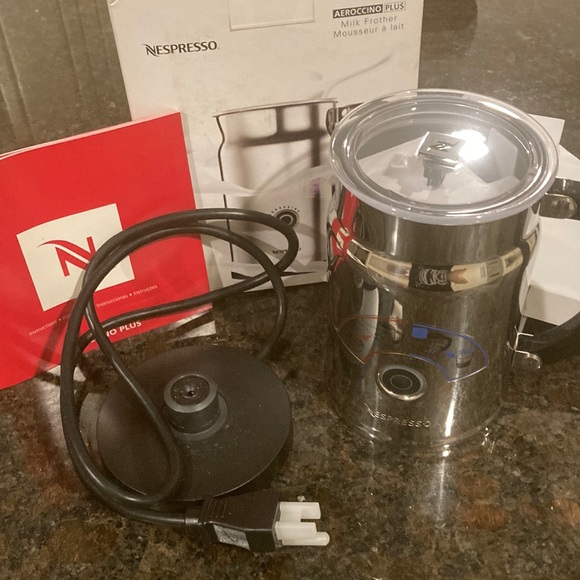 Nespresso Kitchen Nespresso Areoccino Plus Milk Frother Poshmark